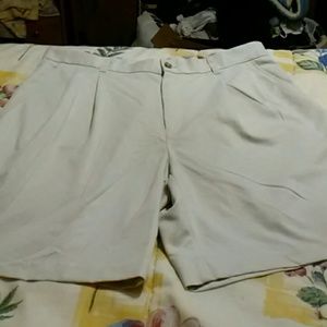 Men's golf shorts